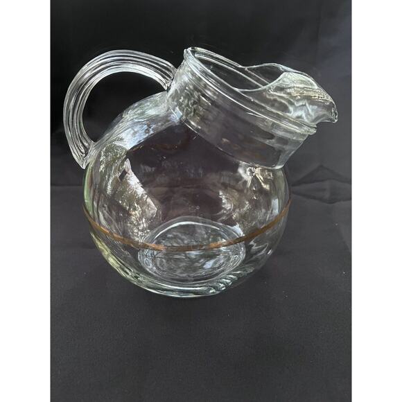 Tilted Ball Juice Pitcher - Picture 2 of 9